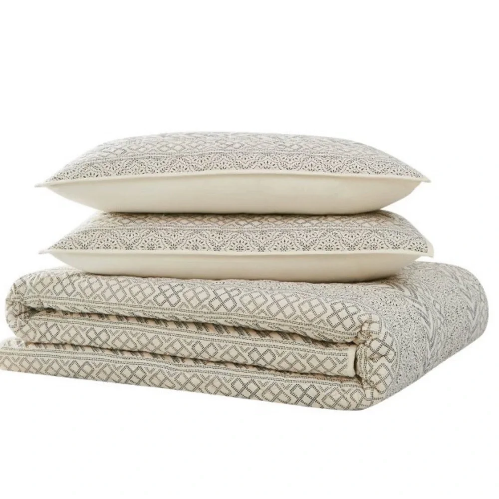BROOKLYN LOOM NWT 2pc chase quilt set -cream/black -twin XL